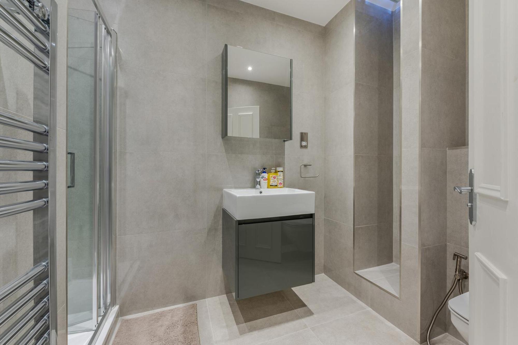 Modern Luxury 3bed 3bathroom Retreat 6hs Londra